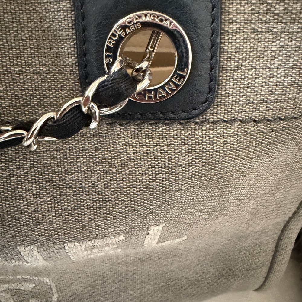 CHANEL Deauville Tote - Picture 7 of 16